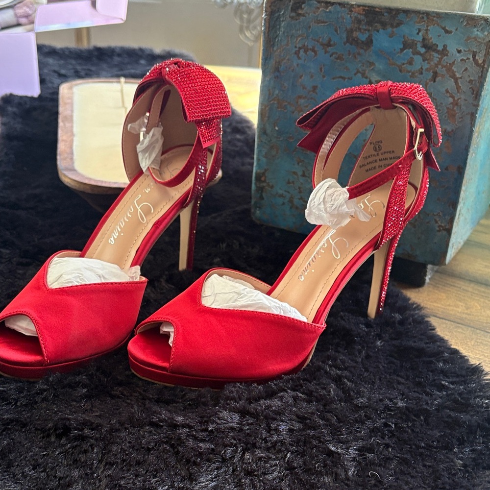 Lauren Lorraine Fling Red Satin Ankle Strap Shoe NIB Size 6.5